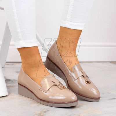 3. Vinceza W JAN263B wedge shoes, beige