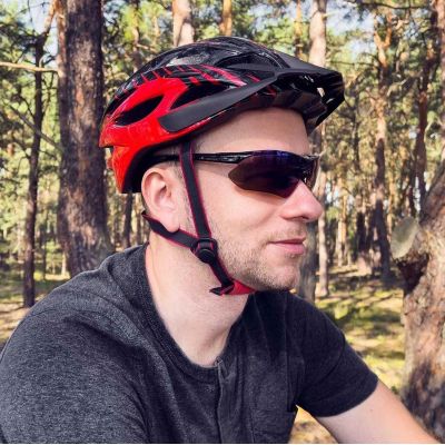 7. Rockbros 10003 Polarized Cycling Glasses - Black