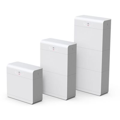 HUAWEI // Battery module; capacity 5kWh; LiFePO4 cell technology; IP66; weight 68kg; 15-year warranty