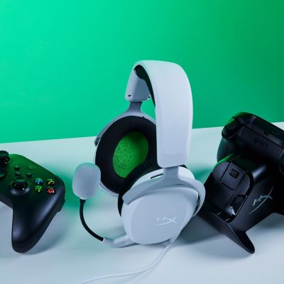 15. HyperX CloudX Stinger 2 Core Xbox Gaming Headsets (White)