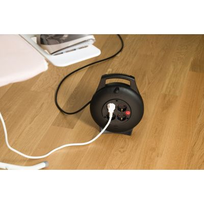 7. Brennenstuhl 1093900 10 m power strip 4 x network sockets Indoor Black