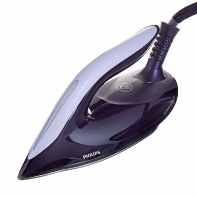5. PHILIPS PerfectCare PSG7050/30 steam generator