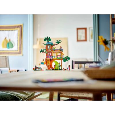 8. LEGO FRIENDS 42652 Friendship Tree House Meetup