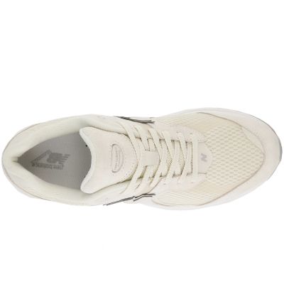 7. New Balance M M2002WC shoes
