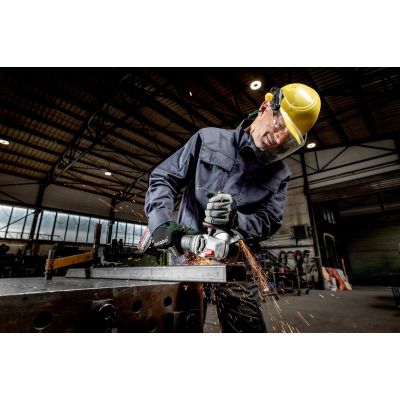 6. Metabo 613052510 angle grinder 12.5 cm 10000 RPM 2.5 kg
