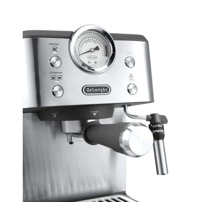 13. De'Longhi Linea Classic Semi-Automatic Espresso Machine 1.7 L