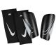 2. Nike Mercurial Lite DN3611 010 shin guards