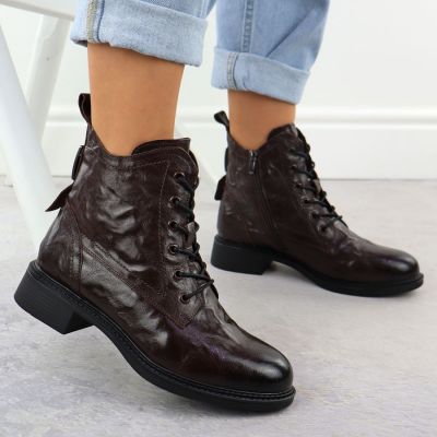 6. Women's leather work boots insulated brown Vinceza 86412