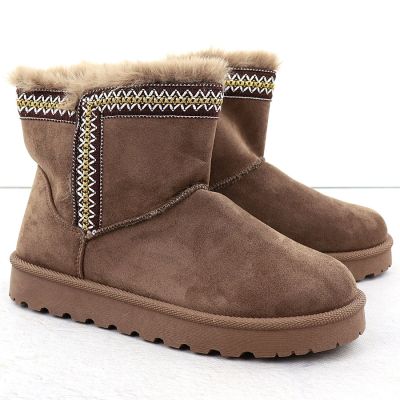 10. Women's brown suede snow boots Potocki 06303