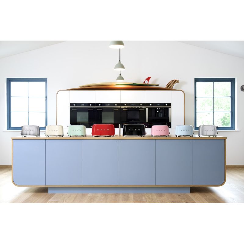 48. SMEG TSF01CREU Toaster