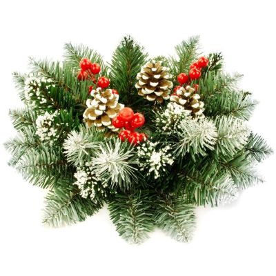 LARGE DIAMOND WREATH WITH ROWAN BERRIES AND PINE CONES SASKA GARDEN