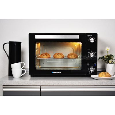 3. Blaupunkt EOM601 Mini Oven (Knob; 1800W; Black)