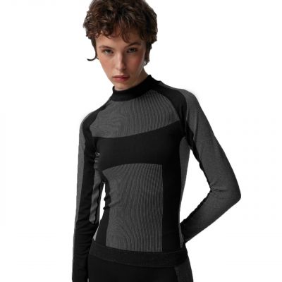 Outhorn F097 W OTHAW23USEAF097 20S Thermal T-shirt