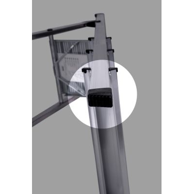 4. SOLIDY KRAUSE 4-step free-standing ladder