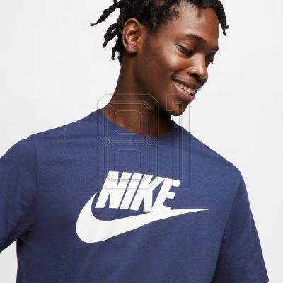 5. Nike Sportswear M AR5004 411 T-shirt
