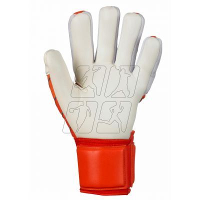 3. Select 77 Super Grip v24 goalkeeper gloves T26-18609