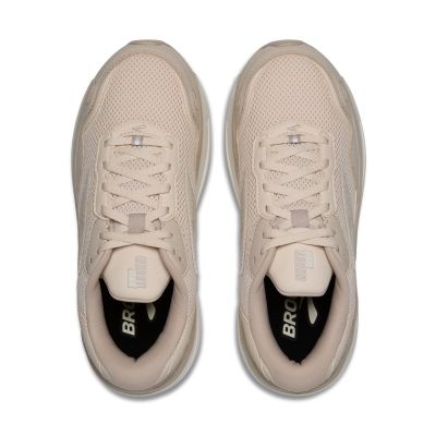 6. Women's Ghost Max SE running shoes for asphalt beige