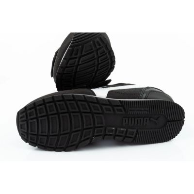 35. Puma ST Runner Jr shoes 38551101