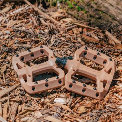 2. FUNN TAIPAN S pedals brown