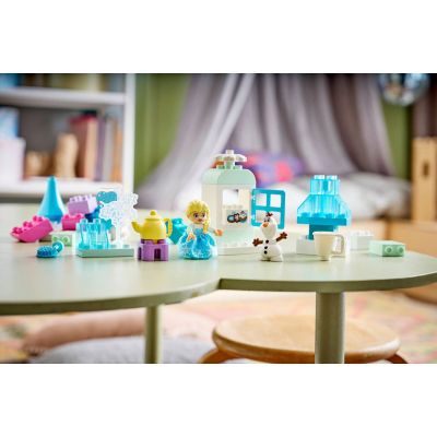 11. LEGO Duplo 10462 - Frozen: Elsa and Olaf Creative Box