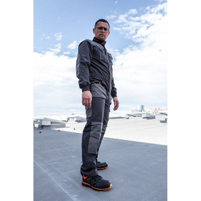 5. NEO tools 82-155-44 safety shoes