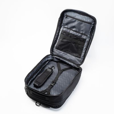 17. Iguana Calator backpack 92800604064