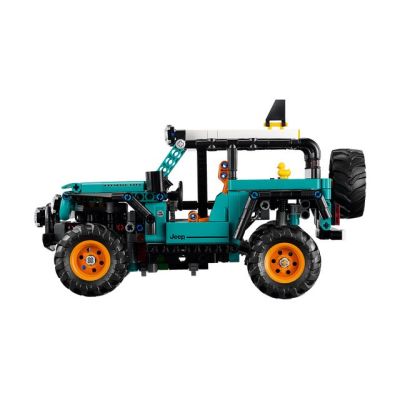 4. LEGO Technic 42227 - Jeep Wrangler Rubicon SUV
