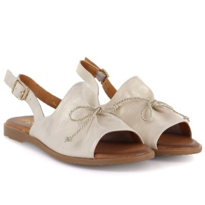 4. Women's leather sandals with a bow, gold, Cambell 26-19387