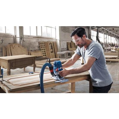 6. Bosch GOF 130 Black, Blue 28000 RPM 1300 W