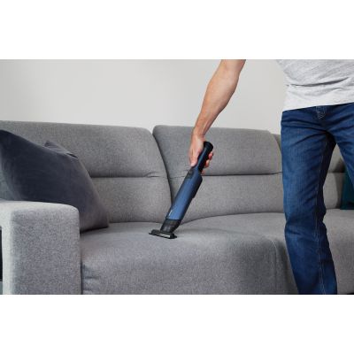 9. SHARK VACUUM CLEANER WV270EU