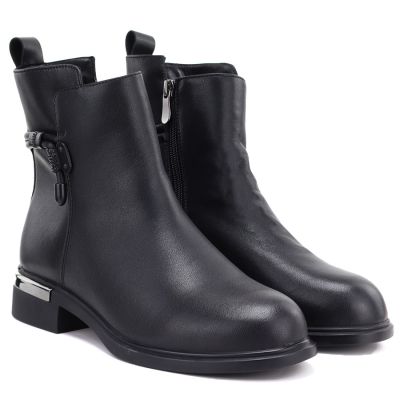 4. Women's black leather ankle boots D&A S.Barski MK62-7025