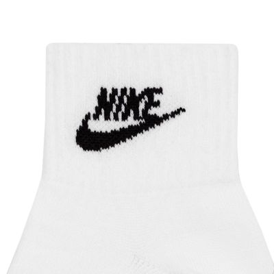 6. Nike Nsw Everyday Essential AN DX5074 101 socks