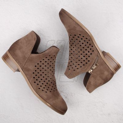 7. Suede ankle boots with a cutout Vinceza W JAN283A brown