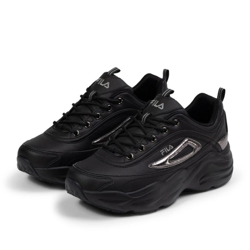 7. Fila Skye ZP women's sports shoes sneakers fashionable lightweight black