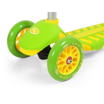 16. SMJ Sport AF-WG04 Jr 3-Wheel Scooter HS-TNK-000009062