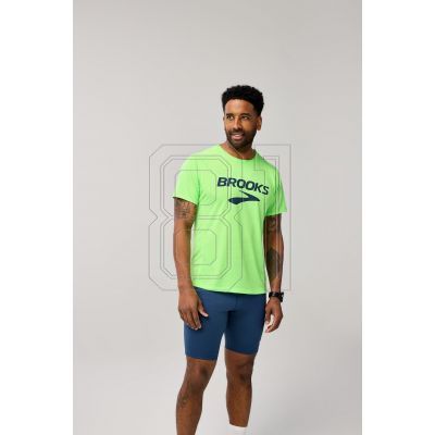 5. Brooks Running Distance Short Sleeve 3.0 M 211502334
