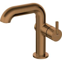 Washbasin tap with rectangular spout