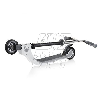 19. Globber Flow Foldable 125 scooter 473-160 White-black