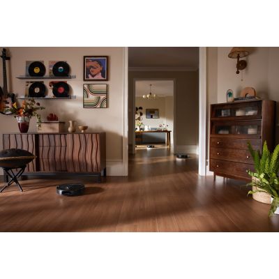 28. Roborock Qrevo 5AE black cleaning robot