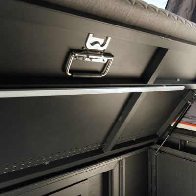 16. OFFLANDER DRAA CAMPER CONSTRUCTION