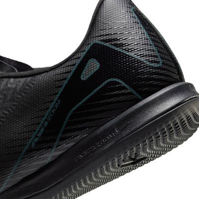 6. Nike Zoom Mercurial Vapor 16 Academy IC M FQ8434-002 football boots