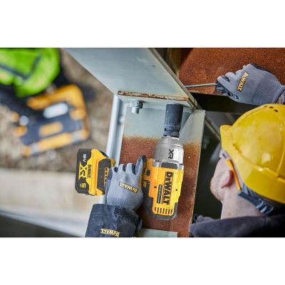 6. Impact wrench without battery and charger 18V DCF900NT DEWALT