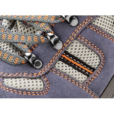 3. NEO tools 82-035 safety shoes