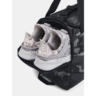 4. Under Armour 1369222-007 Sports Bag