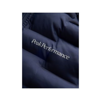 5. Peak Performance W Argon Light Hood Jacket Blue