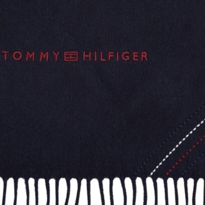 5. Tommy Hilfiger 1985 Scarf Woven AM0AM10373