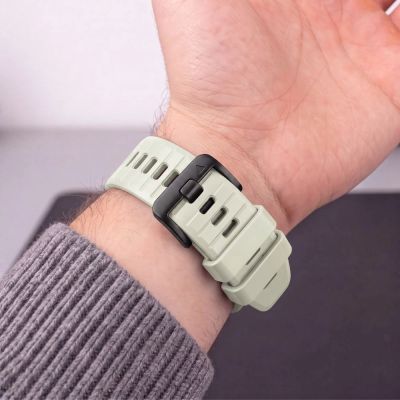 7. Tech-Protect Silicone Strap for Garmin Fenix 5 / 6 / 6 Pro / 7 / 8 / 8 Pro / E / 9 / 9 Pro (47 mm) – Grey