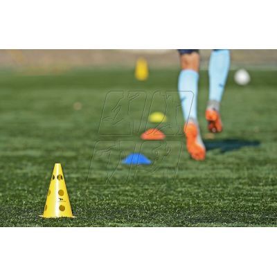 3. Yakimasport Training Cones with Holes 100042