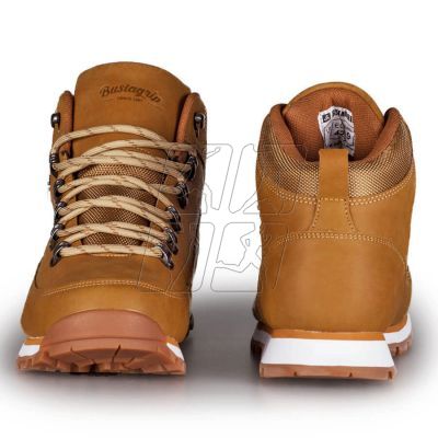 8. Leather trekking shoes Outback Bustagrip M MRM1E