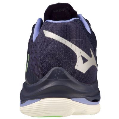 5. Mizuno Wave Lightning Z7 M V1GA220011 shoes